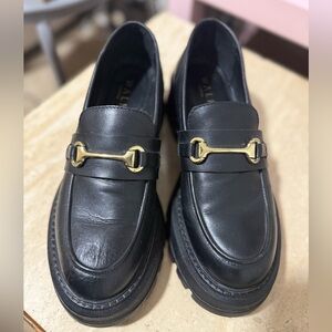 WALK LONDON Black Loafers size 6